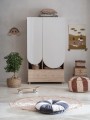 szafa_mniejsza_bloom_small_wardrobe_1.jpg
