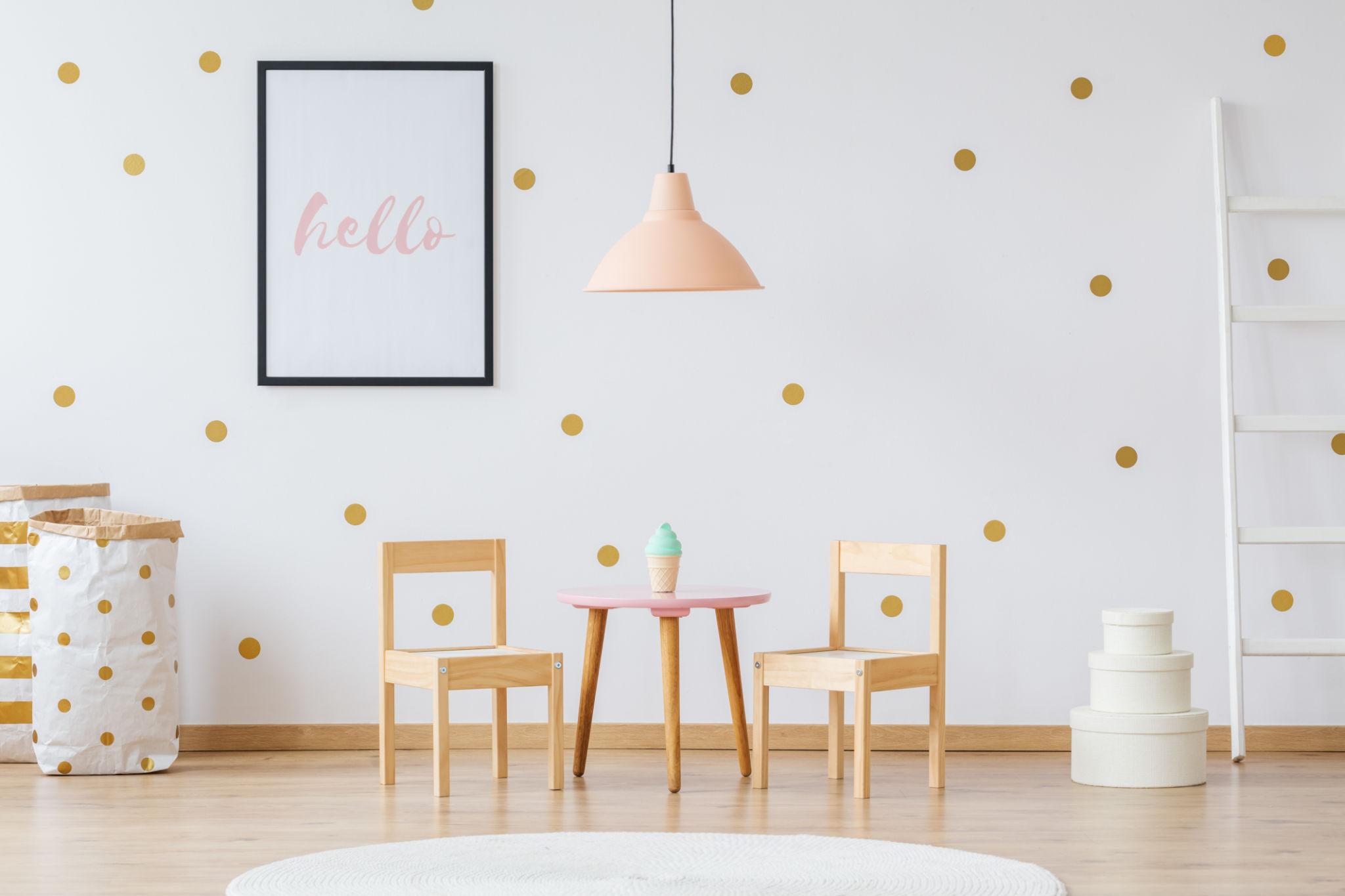 Dziecięcy pokój w jasnych kolorach