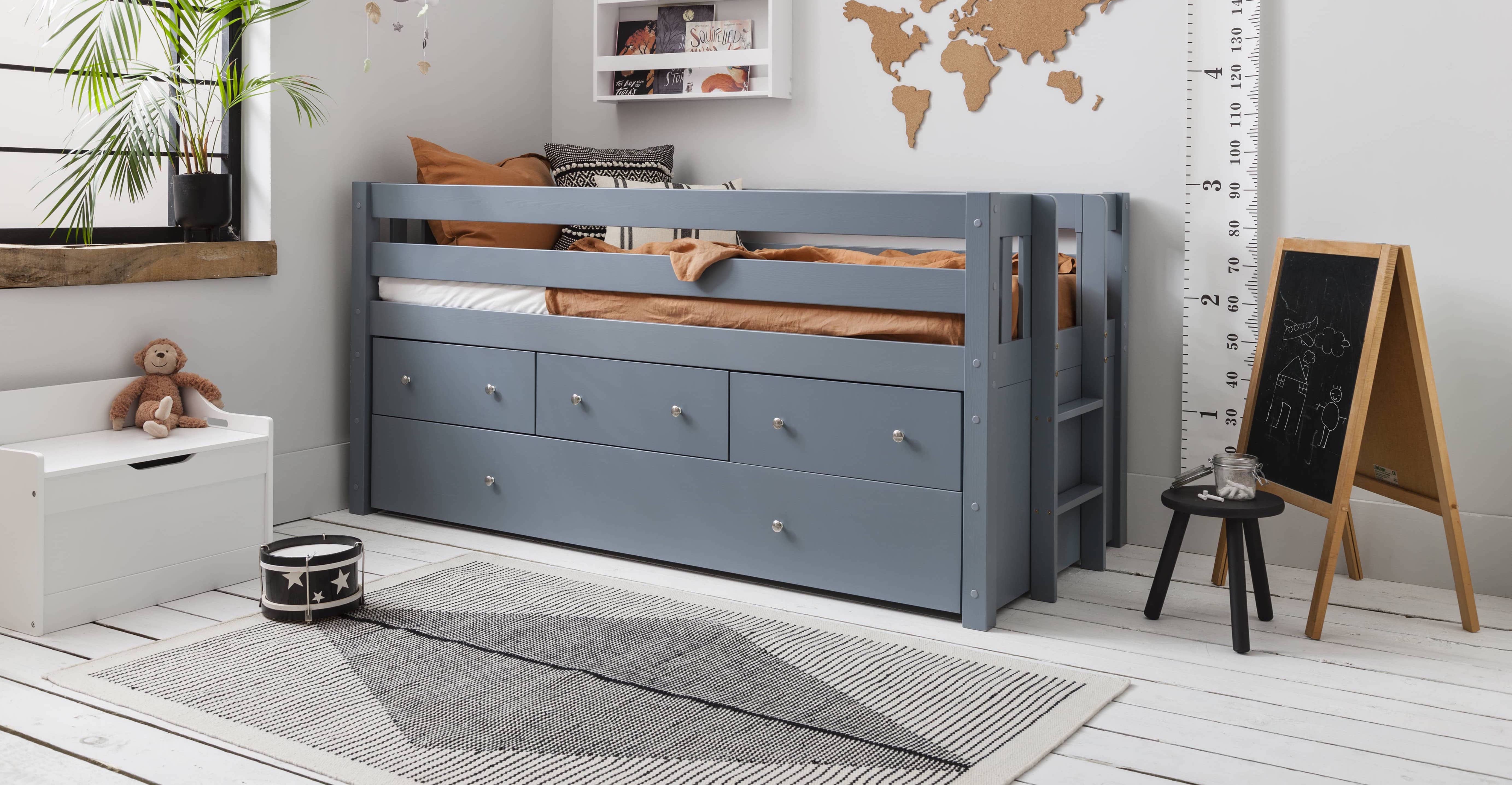 Pojemne łóżko dla dziecka